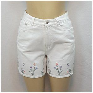EMBROIDERED WHITE DENIM SHORTS, size 6